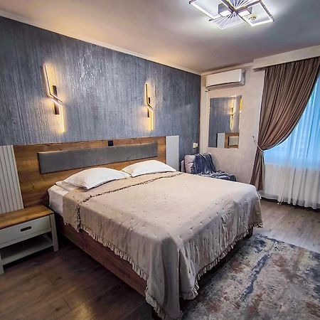 Hotel Dorobanti Jászvásár Kültér fotó