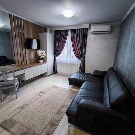Hotel Dorobanti Jászvásár Kültér fotó