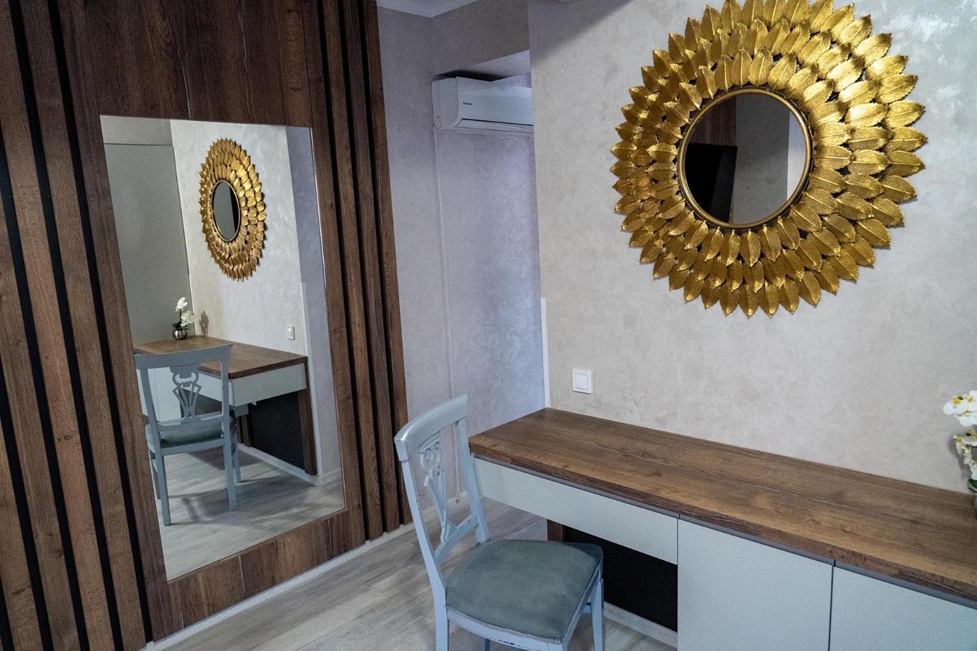 Hotel Dorobanti Jászvásár Kültér fotó