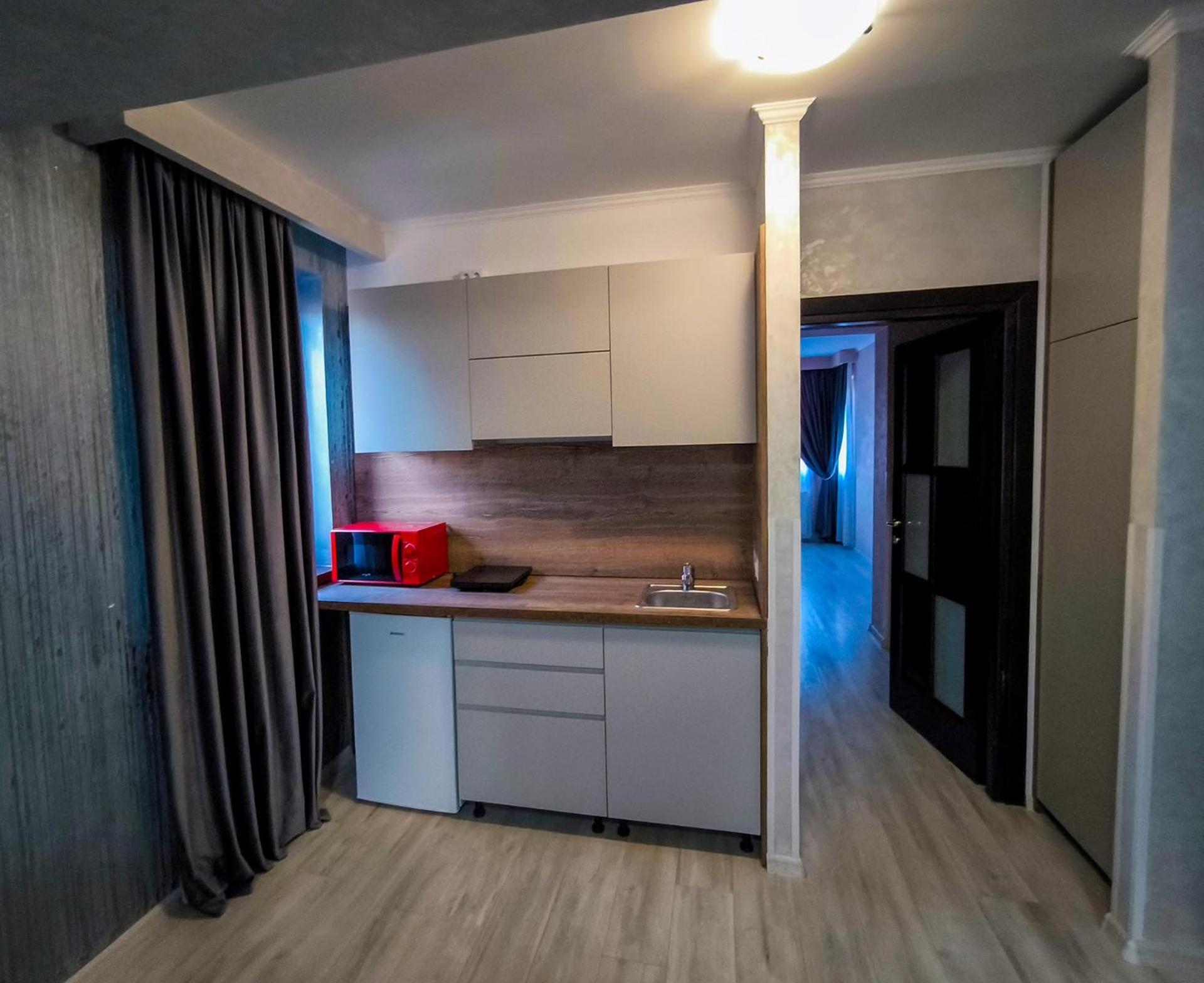 Hotel Dorobanti Jászvásár Kültér fotó
