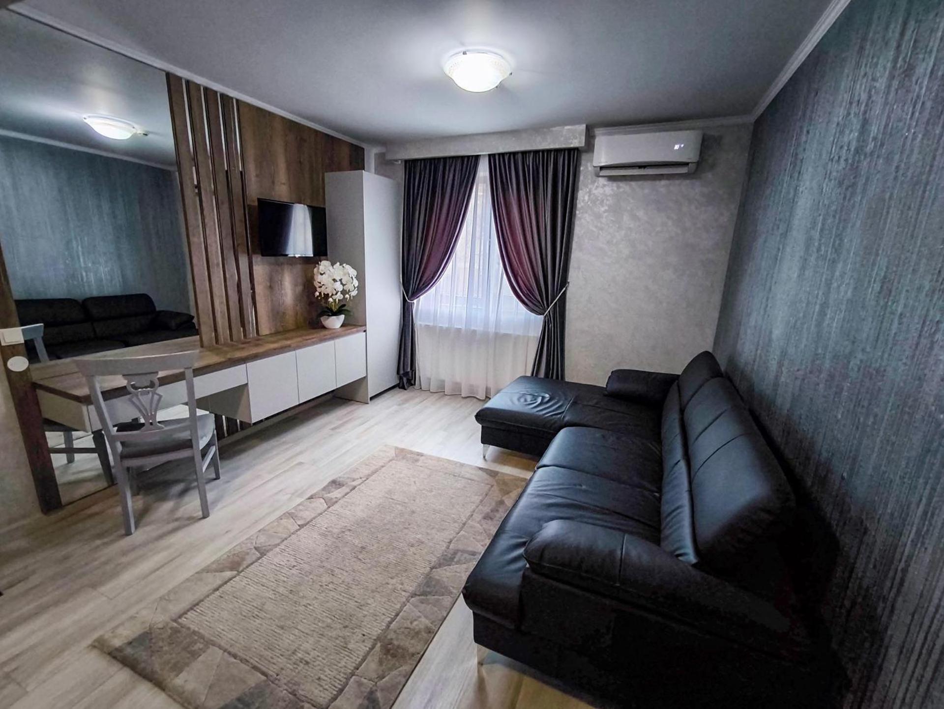 Hotel Dorobanti Jászvásár Kültér fotó
