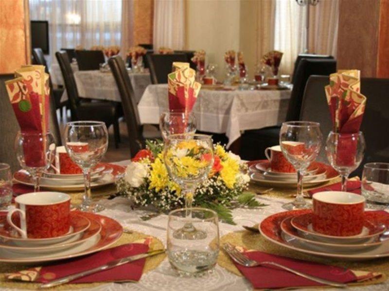 Hotel Dorobanti Jászvásár Kültér fotó